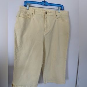 Gloria Vanderbelt Amanda Skimmer yellow capris size missy 14